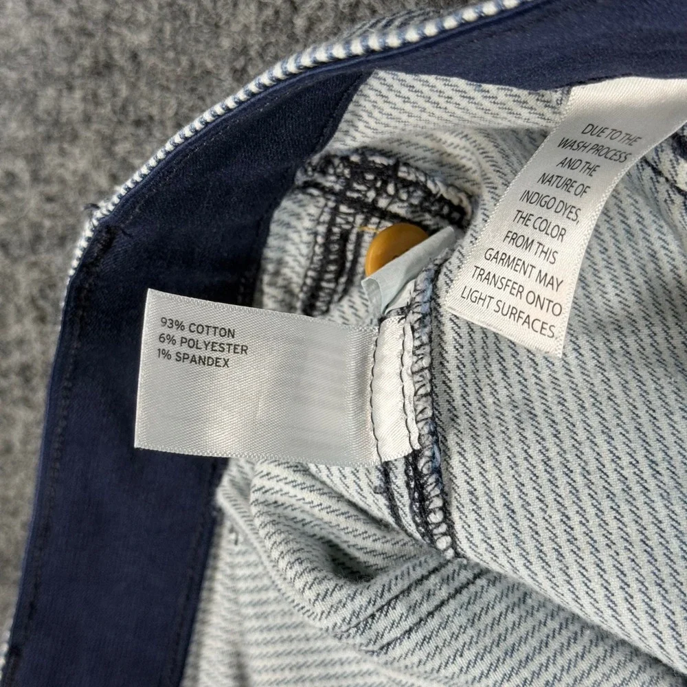 Duluth Trading Co Hickory Stripe Carpenter Shorts 12 Blue White Utility Workwear